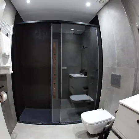 Piso Reformado A 2 Min Del Casco Viejo Con Garaje Gratis Apartamento Bilbau