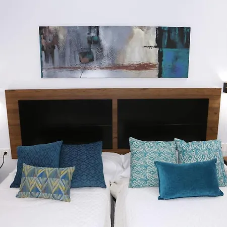 Piso Reformado A 2 Min Del Casco Viejo Con Garaje Gratis Apartamento *