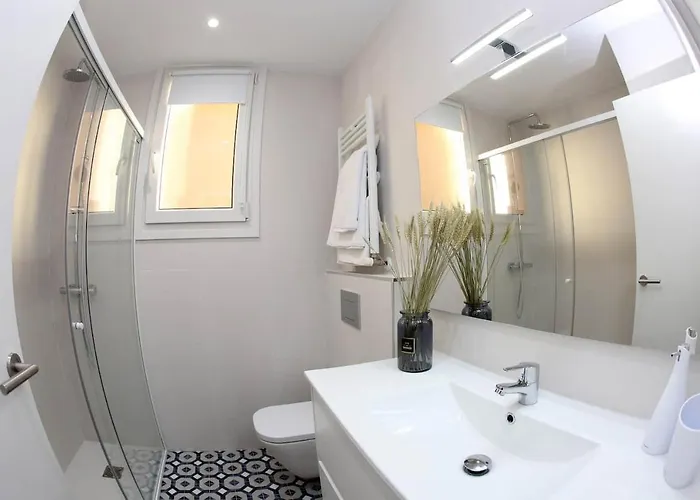 Piso Reformado A 2 Min Del Casco Viejo Con Garaje Gratis * Bilbao