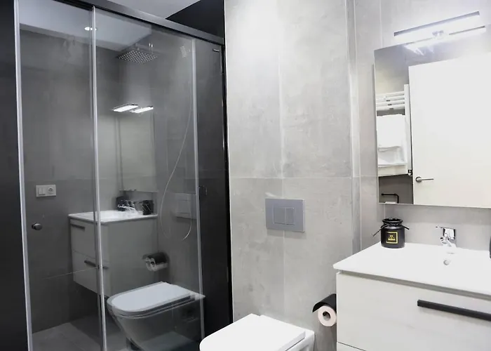 Piso Reformado A 2 Min Del Casco Viejo Con Garaje Gratis Apartment