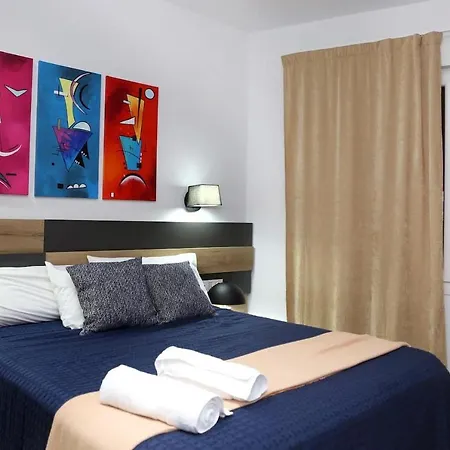 Piso Reformado A 2 Min Del Casco Viejo Con Garaje Gratis Apartment *