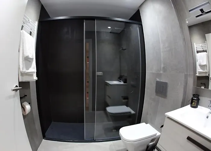 Piso Reformado A 2 Min Del Casco Viejo Con Garaje Gratis Apartment Bilbao