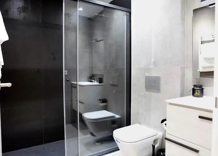 Piso Reformado A 2 Min Del Casco Viejo Con Garaje Gratis Bilbao