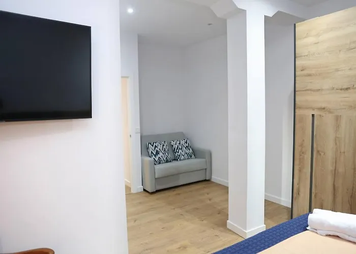 Piso Reformado A 2 Min Del Casco Viejo Con Garaje Gratis Apartment